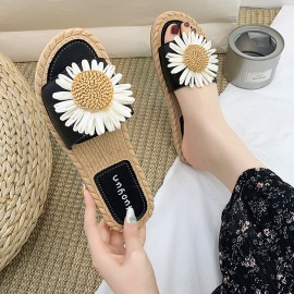 Women Daisy Decor Wearable Comfy Beach Slides Slippers